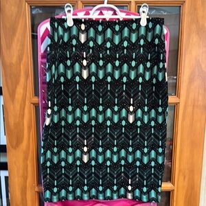 Chic Black and Teal Patterned Skirt